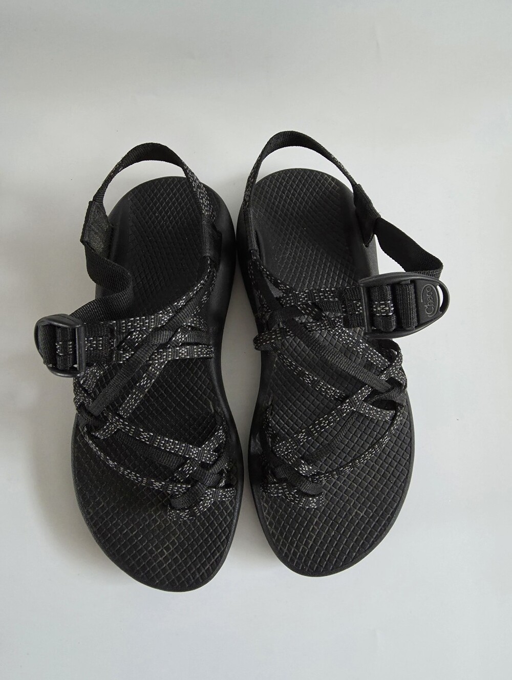 Chaco ZX/3 Woman's Classic Black White Sandal Size 7